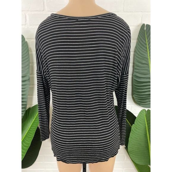 Soprano long sleeved black striped top - Picture 4 of 5